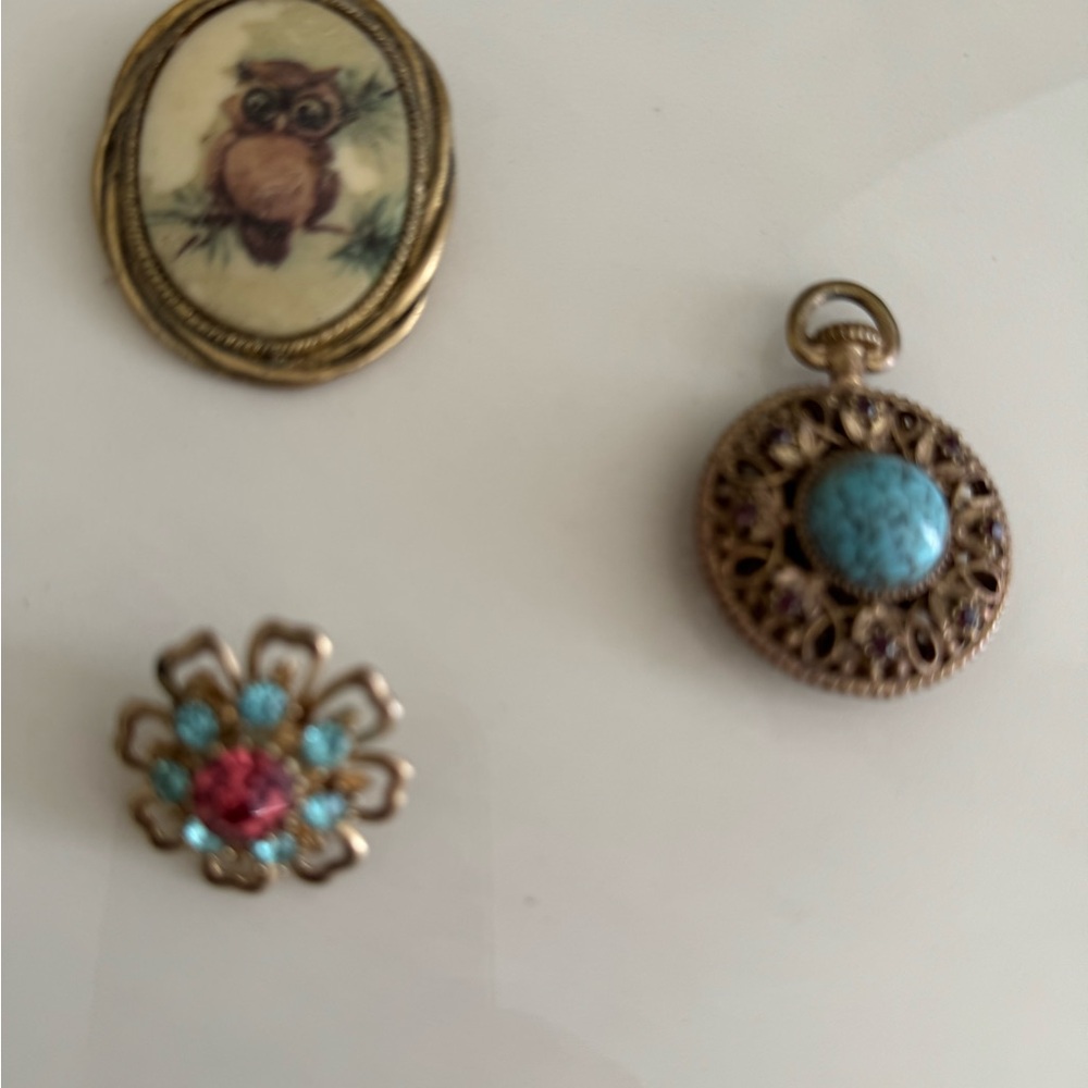 3 vintage pieces